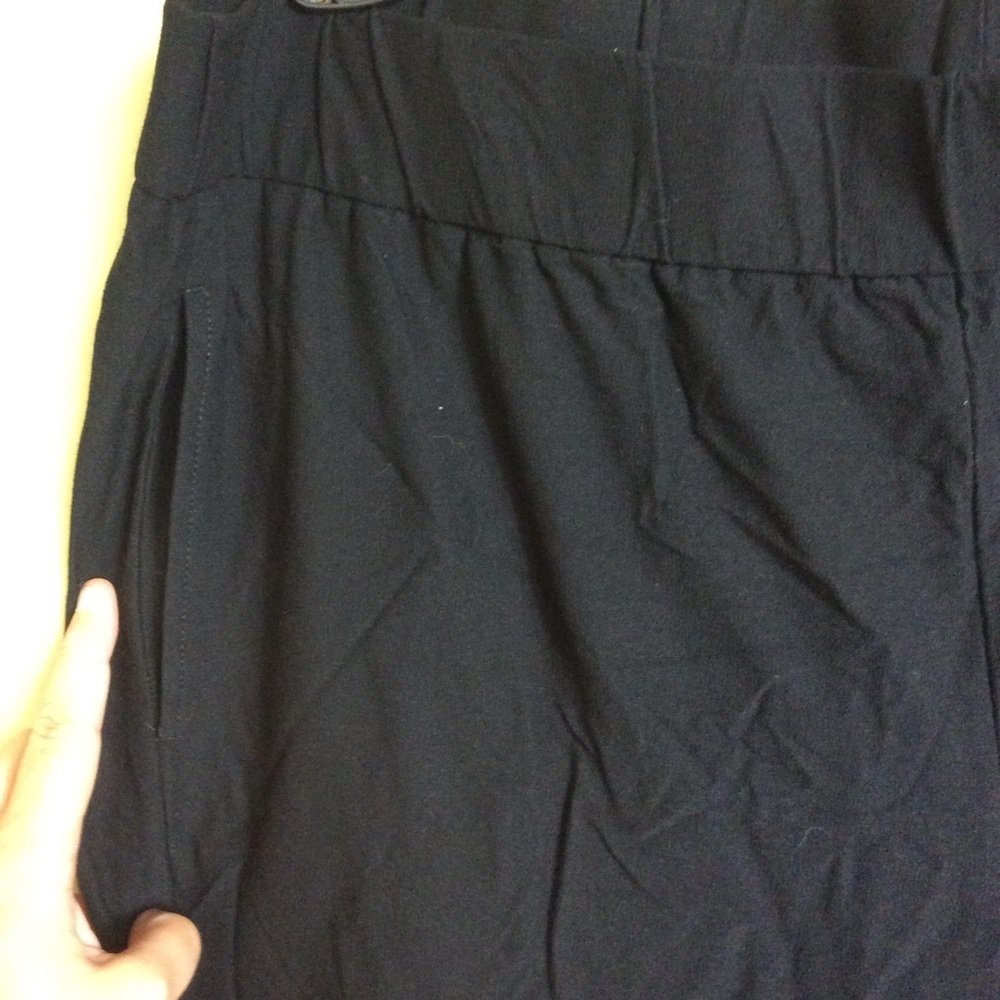 NWOT Eileen Fisher black stretch cropped pants. XL. - Picture 4 of 8